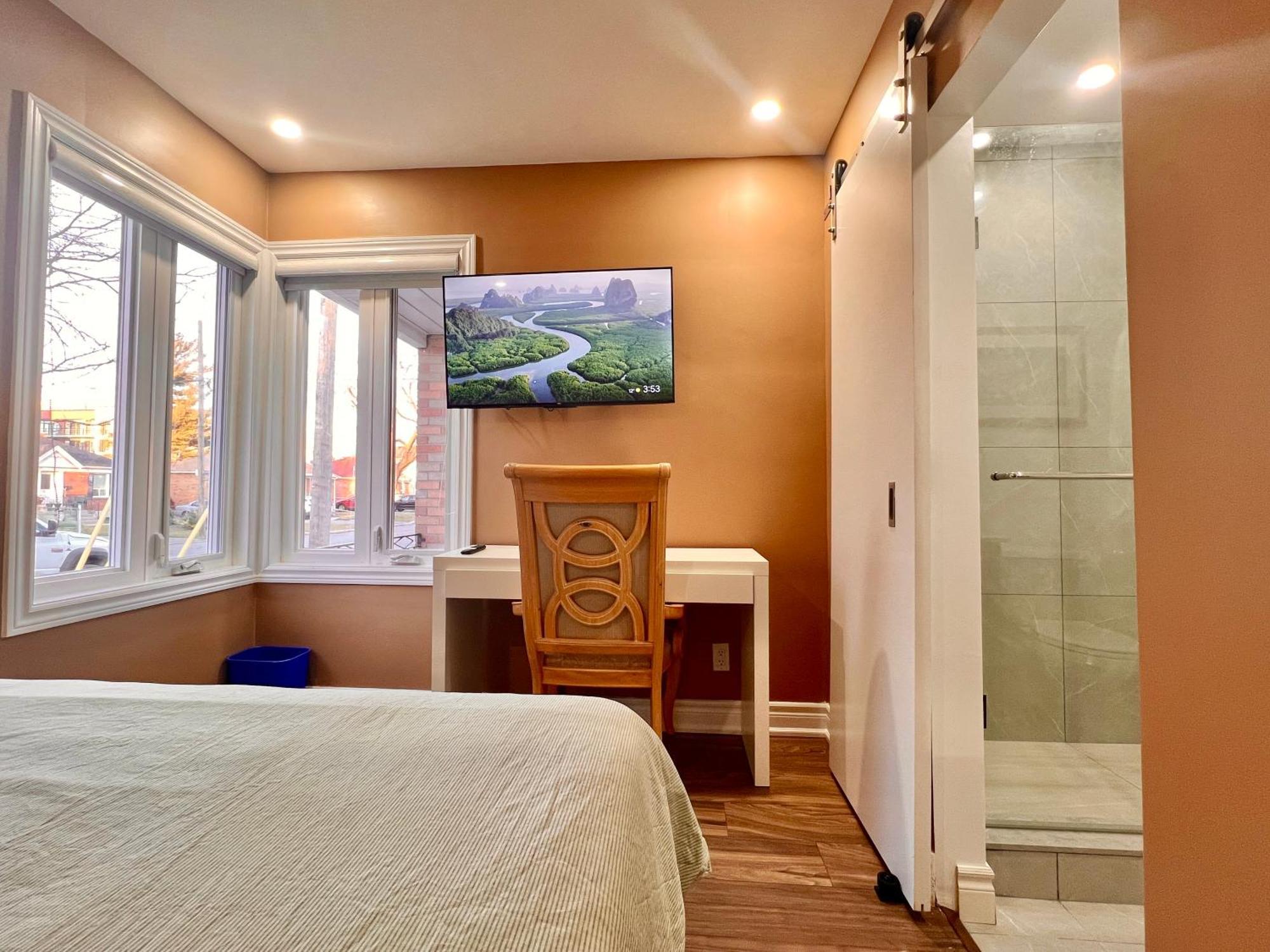 Upgraded Rooms With Bath 7-Min To Subway Near Downsview Rogers Stadium Toronto Ngoại thất bức ảnh
