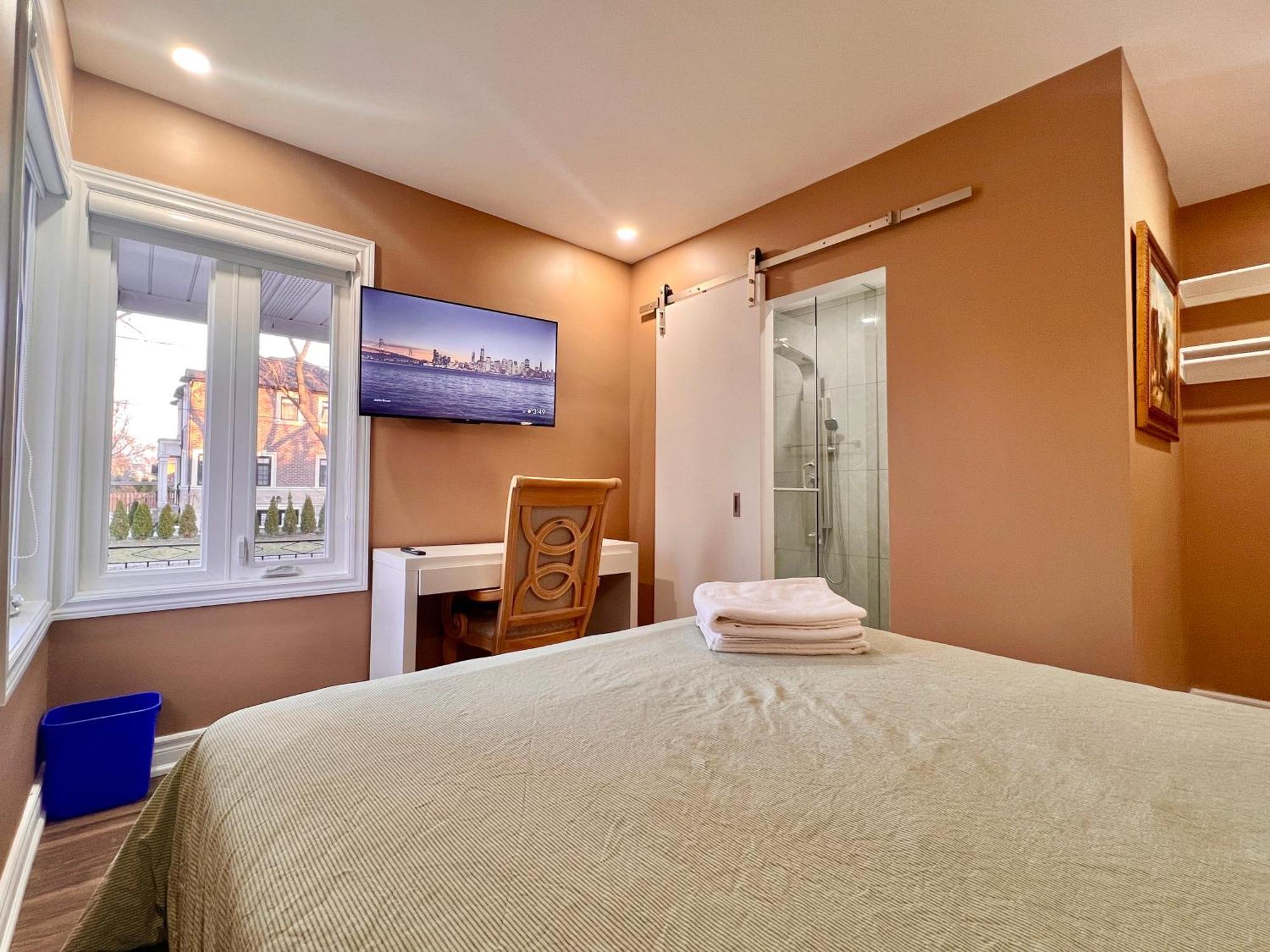 Upgraded Rooms With Bath 7-Min To Subway Near Downsview Rogers Stadium Toronto Ngoại thất bức ảnh