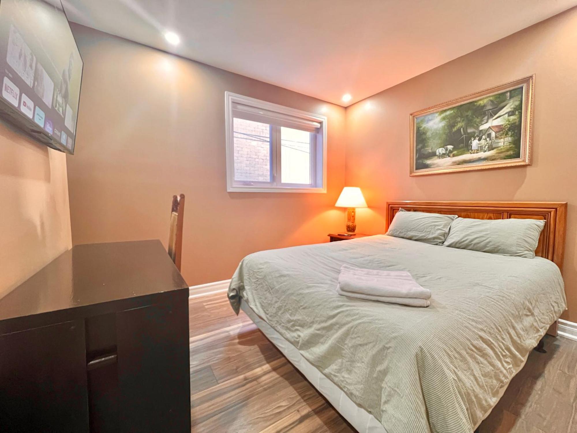 Upgraded Rooms With Bath 7-Min To Subway Near Downsview Rogers Stadium Toronto Ngoại thất bức ảnh